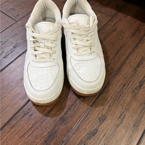 Alo Recovery Mode Sneaker white/gum 10W/8.5M - Picture 2 of 5